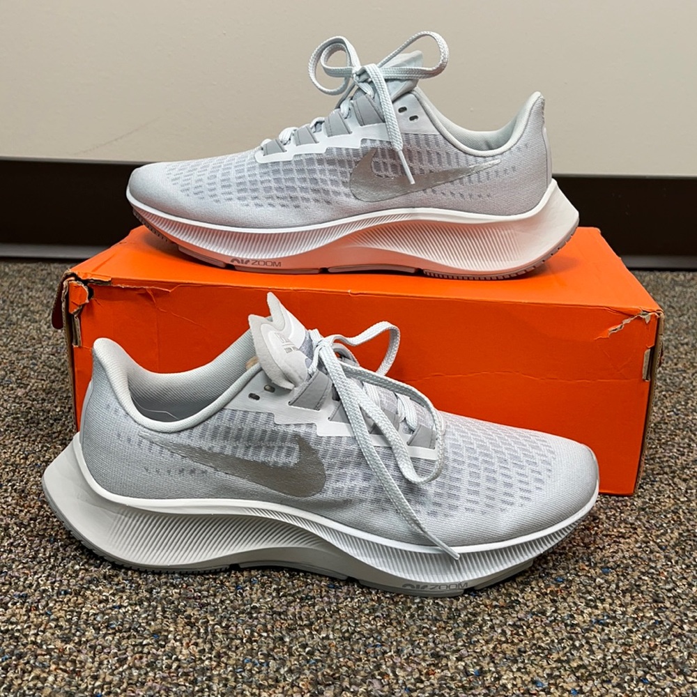 Women’s Nike Air Zoom Pegasus 37 Sz 7.5